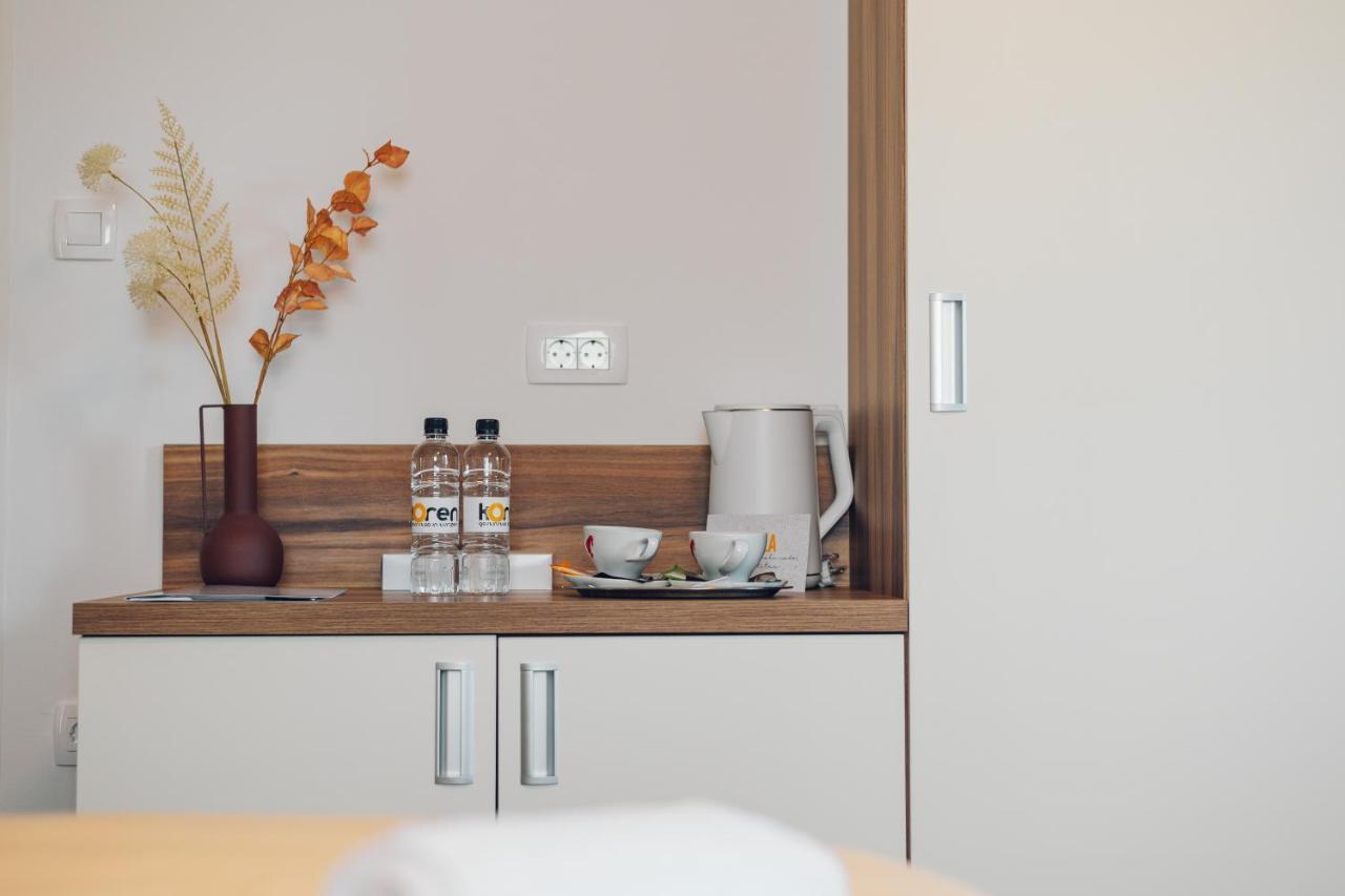 Gostisce Koren Zuzemberk Ngoại thất bức ảnh