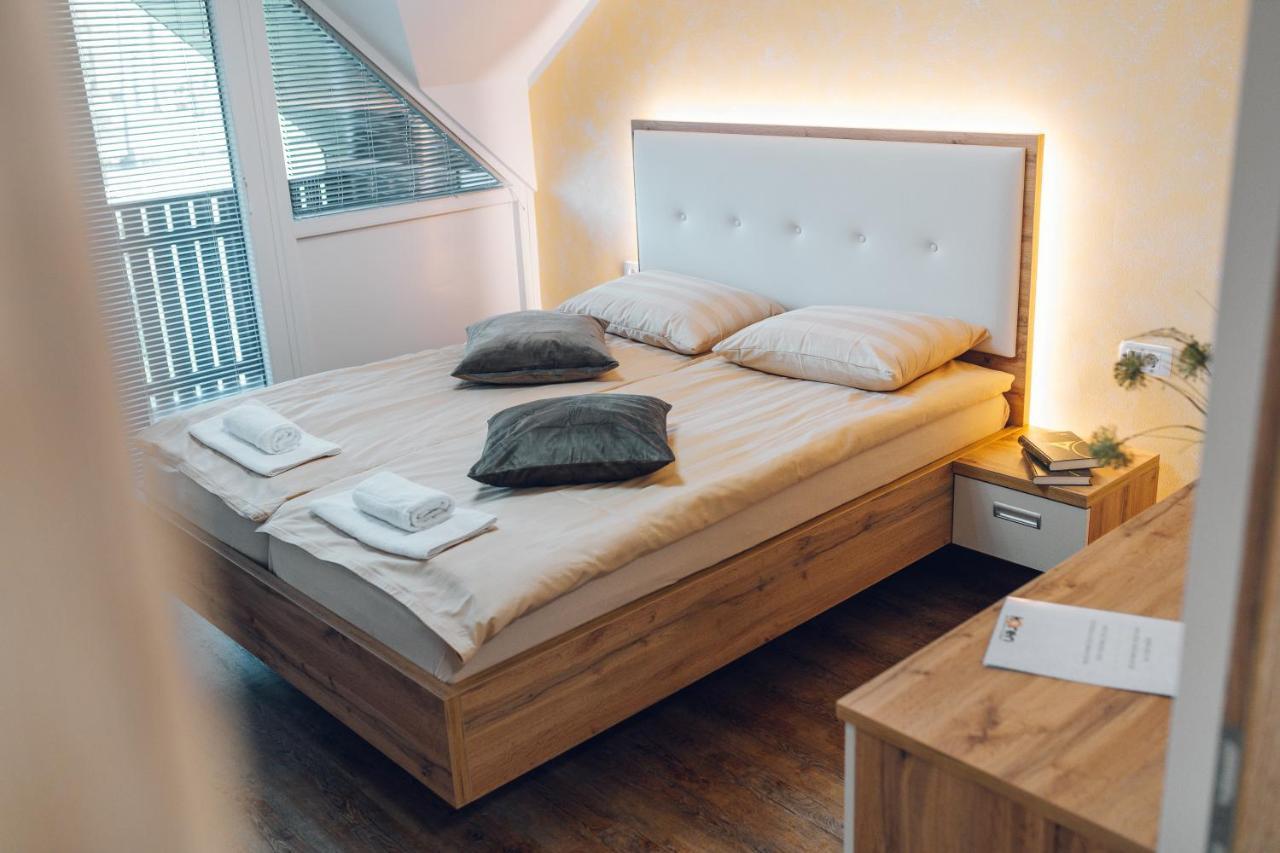 Gostisce Koren Zuzemberk Ngoại thất bức ảnh